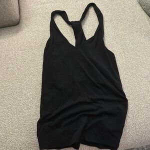 black cross back workout tank top